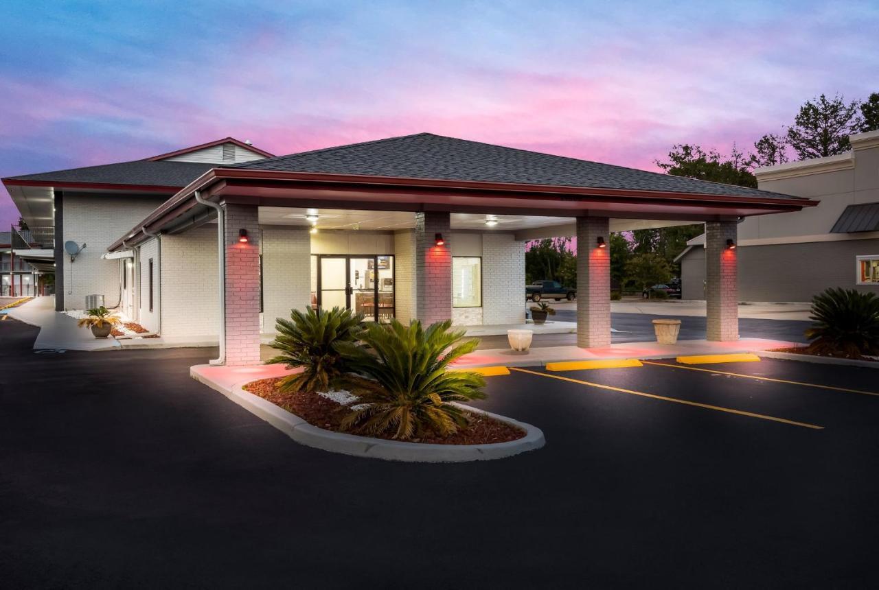 Red Roof Inn & Suites 토마스빌 외부 사진
