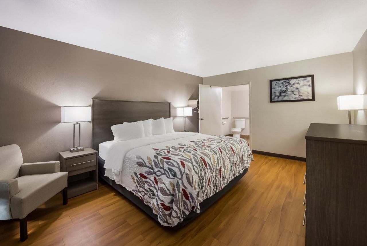 Red Roof Inn & Suites 토마스빌 외부 사진
