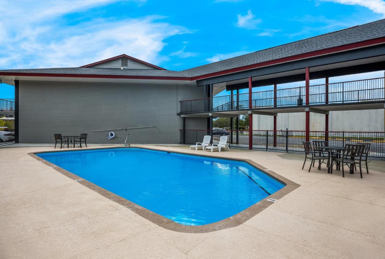 Red Roof Inn & Suites 토마스빌 외부 사진